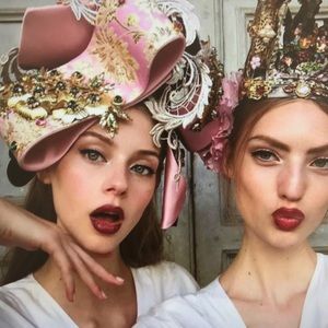 Meet your Posher, Weston